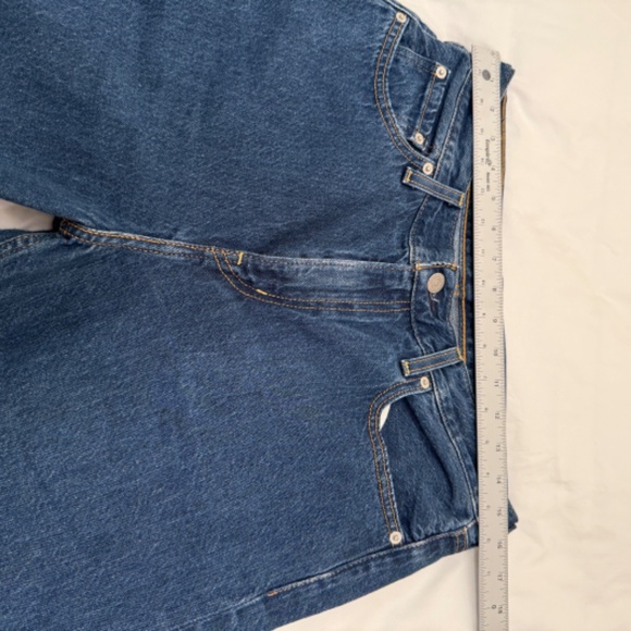 Levi’s Loose Taper Crop Capri Pants Size 28 | Big E Logo | Soft & Broken-In Fit - Picture 14 of 14